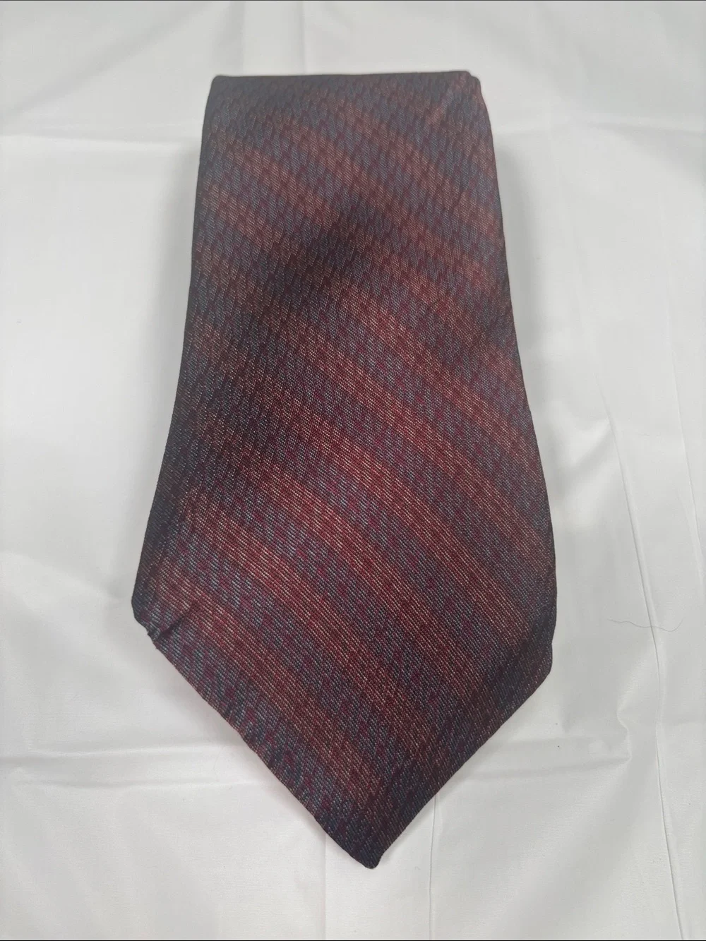 YSL Yves Saint Laurent Vintage Silk Tie Striped Burgundy Navy Classic Luxury
